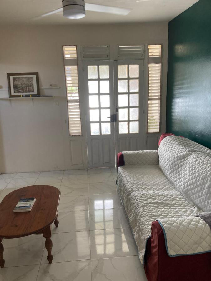 Sympathique Pied A Terre A Schoelcher Εξωτερικό φωτογραφία